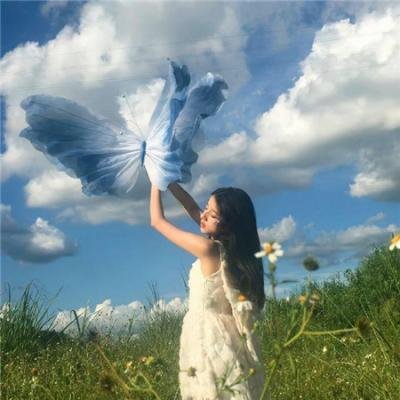 戴眼镜的人 海报